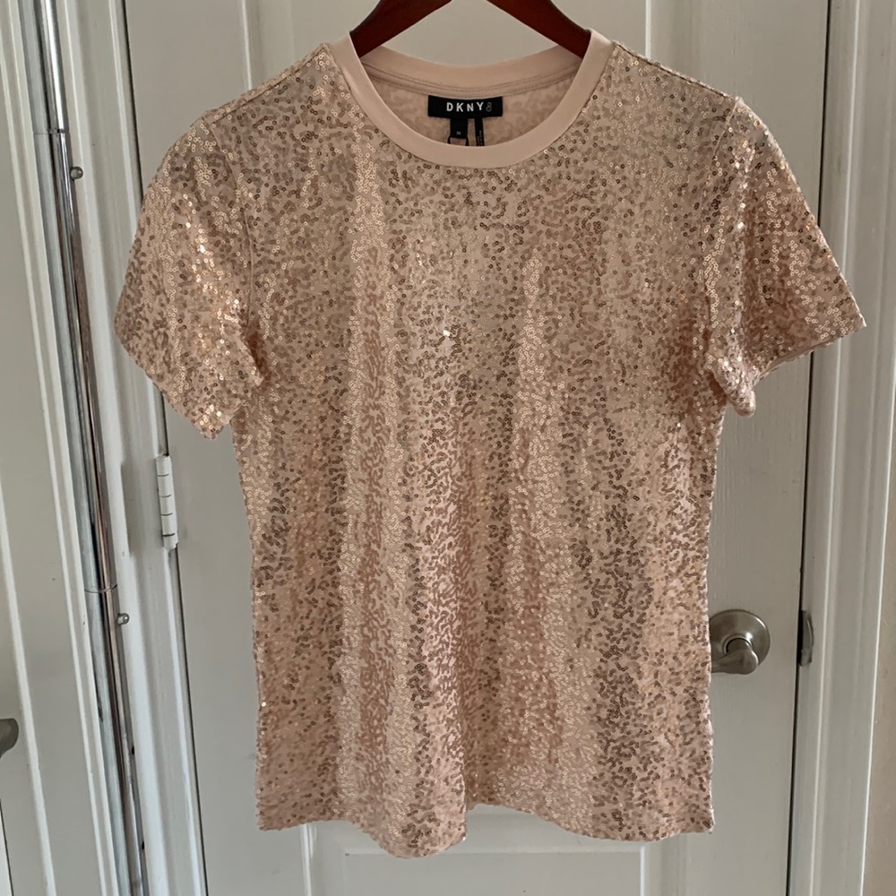 NWT DKNY size XS pink shirt with pink sequence 🎆
